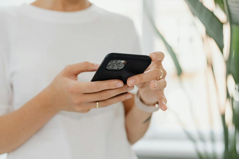 Tips for Setting Healthy Boundaries with Notifications